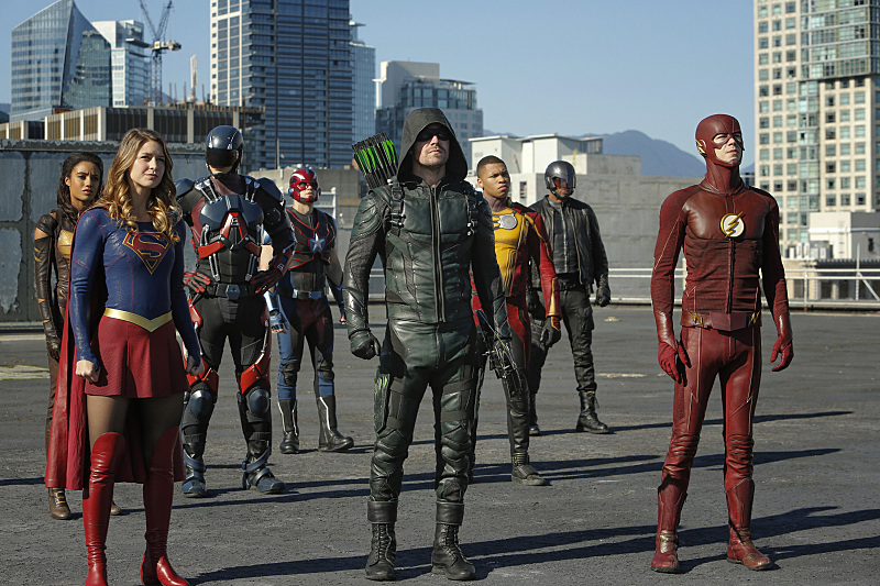 supergirl-flash-arrow-legends-crossover-photos-551