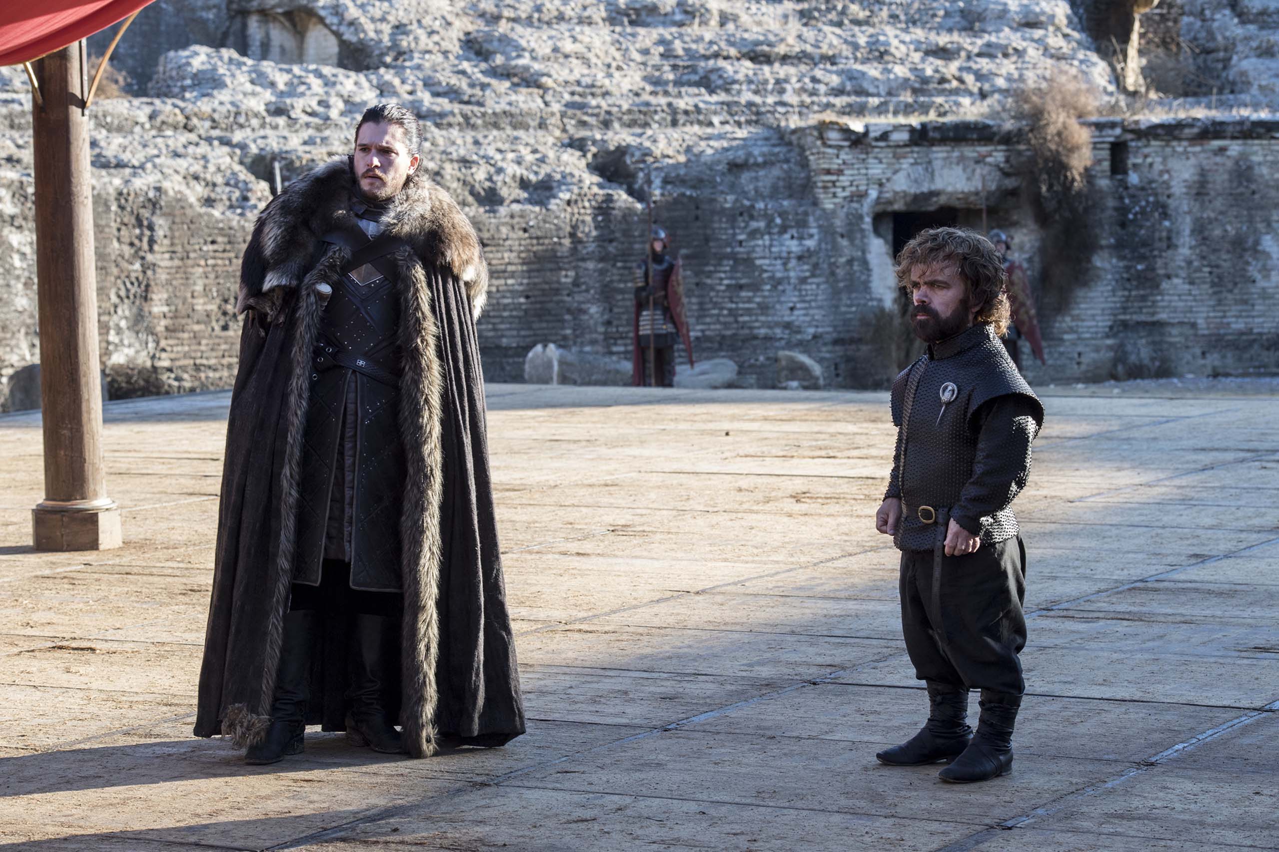 game-of-thrones-the-dragon-and-the-wolf-jon-snow-tyrion-lannister-08