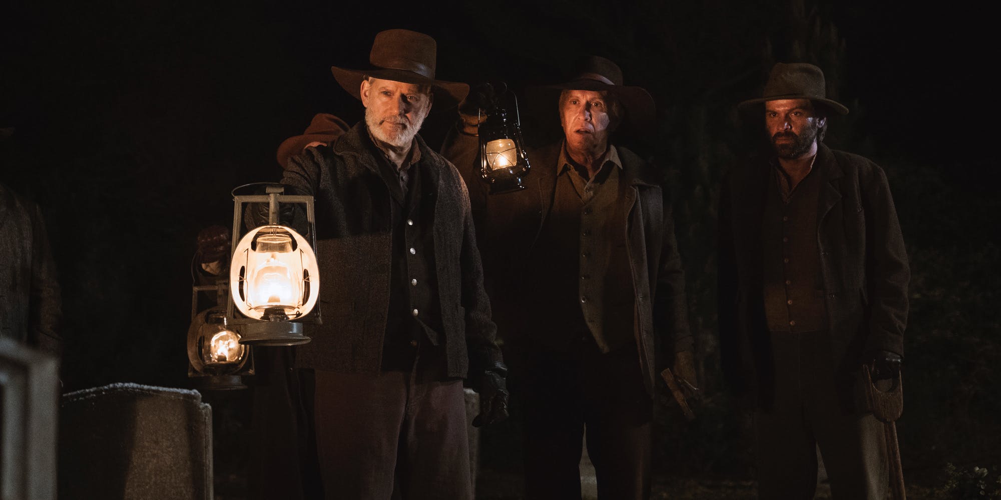 Campbell-Scott-Steve-Coulter-Benjamin-Keepers-in-Lore-Series-Premiere