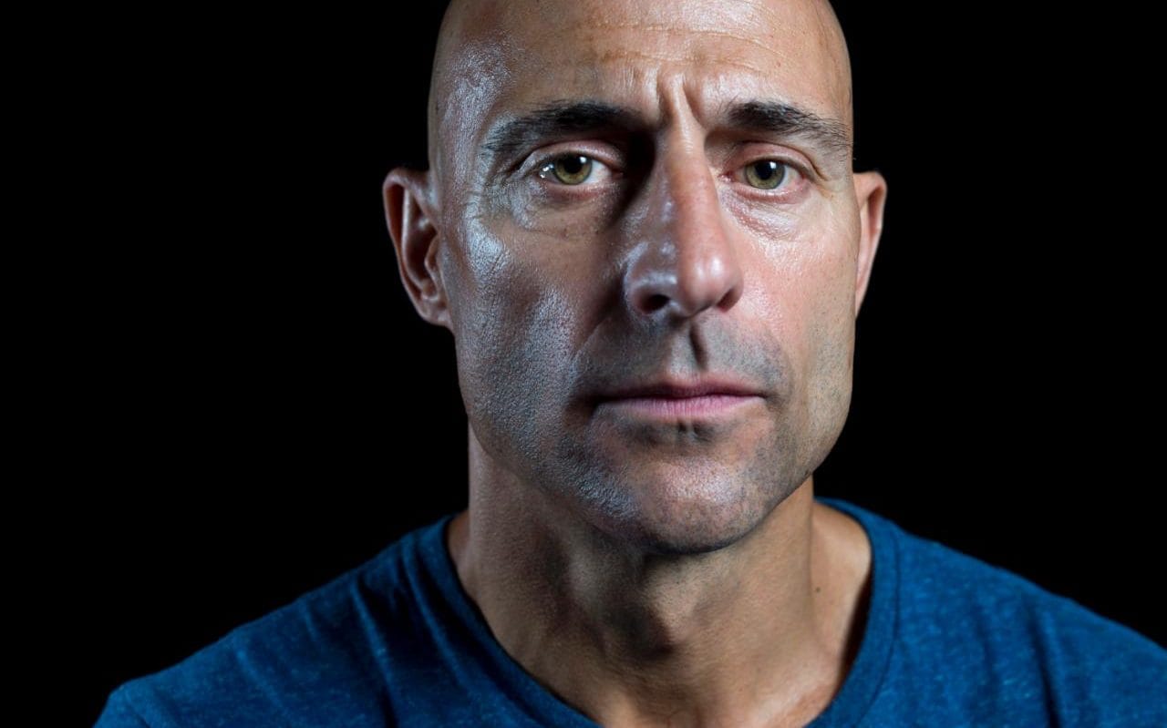 mark-strong-xlarge_trans_NvBQzQNjv4BqpiVx42joSuAkZ0bE9ijUnGH28ZiNHzwg9svuZLxrn1U