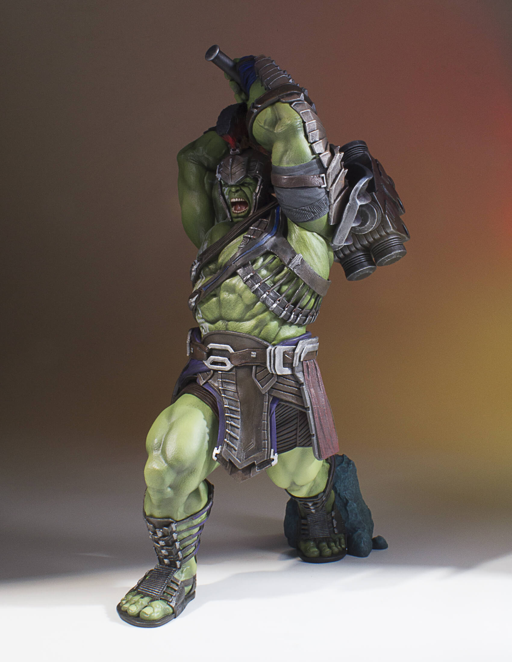 HulkRagnarokCollectorsGalleryStatue02