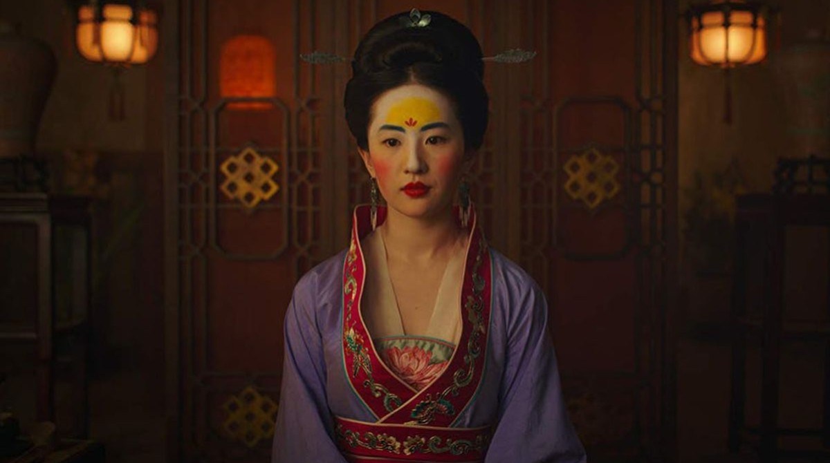 MULAN_RESHOOTS_DISNEY_